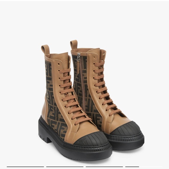 Fendi Domino Boots - Picture 2 of 4